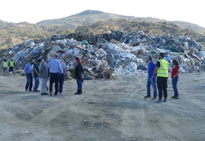 Μονάδες διαχείρισης αποβλήτων επισκέφτηκε ο Υπουργός Γεωργίας