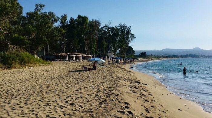 the campsite beach1 700x389 IX3QUi