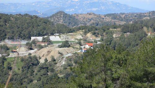 &Alpha;&nu;&epsilon;&pi;&alpha;&rho;&kappa;ή&sigmaf; &eta; &delta;&iota;&alpha;&chi;&epsilon;ί&rho;&iota;&sigma;&eta; &sigma;&tau;&epsilon;&rho;&epsilon;ώ&nu; &alpha;&pi;&omicron;&beta;&lambda;ή&tau;&omega;&nu; &sigma;&tau;&eta;&nu; &Kappa;ύ&pi;&rho;&omicron;