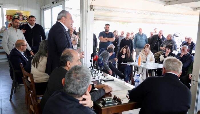 akelafthodis 3 700x400 qnQJjK