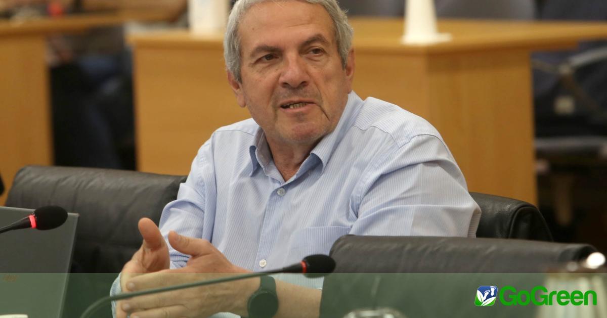 Χ. Θεοπέμπτου: Ενεργοβόρα πρακτική η εγκατάσταση κλιματιστικών στα σχολεία – Τι προτείνει